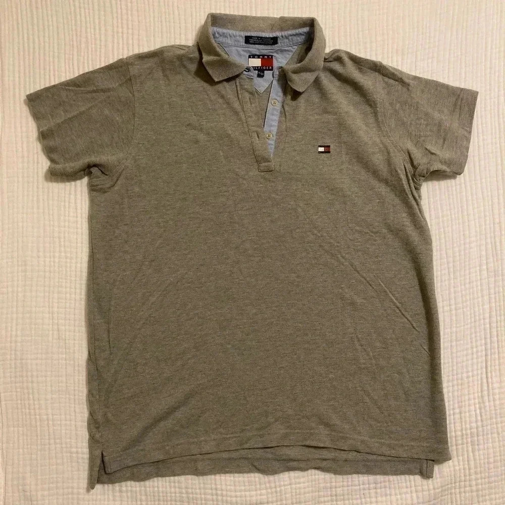 Vintage Tommy Hilfiger Polo Shirt Boys Gray Short Sleeve Logo Embroidered XL
